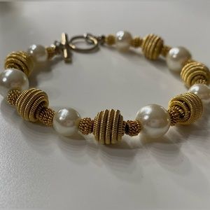 Golden & Pearl bracelet